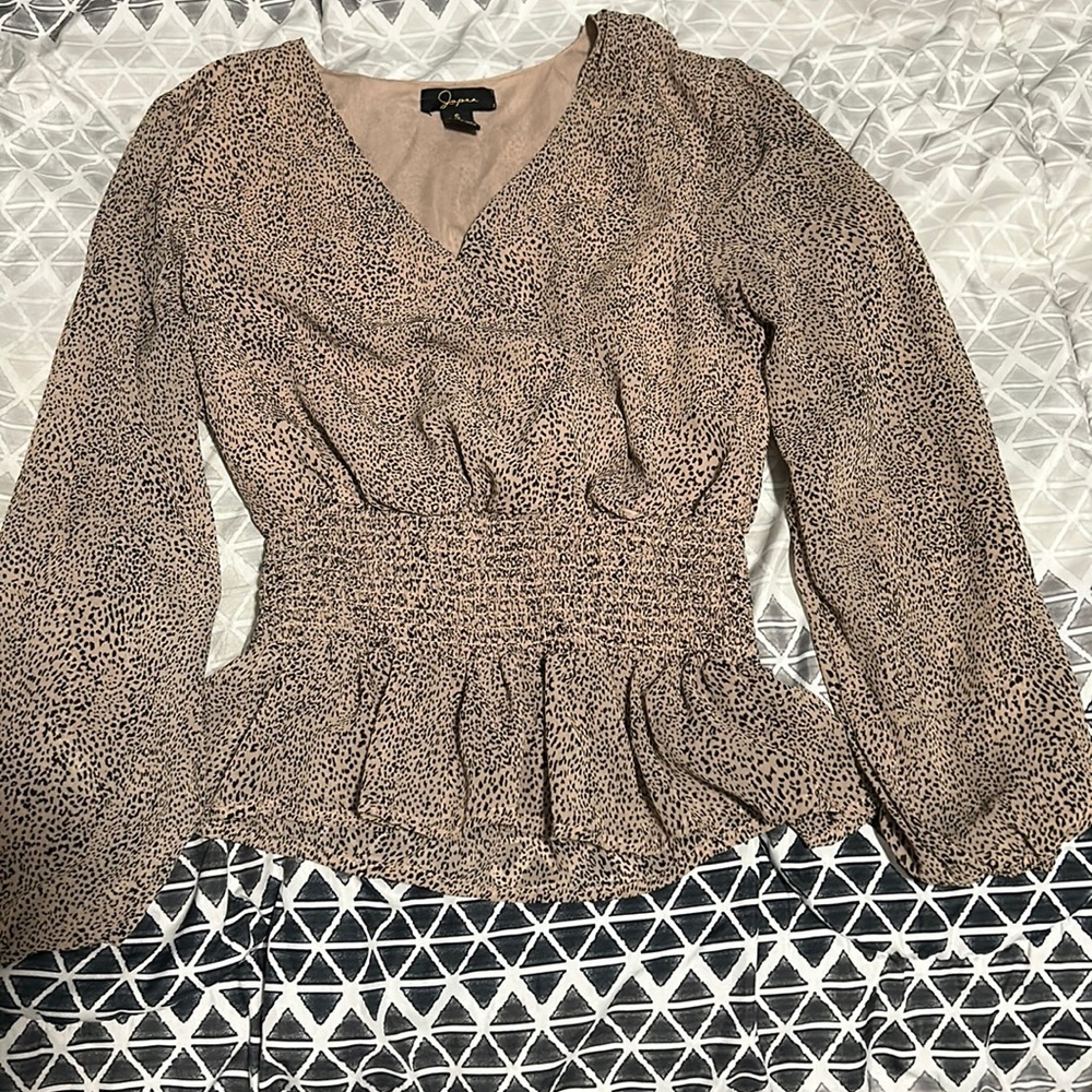 brand: Japna, leopard print, in great condition!!